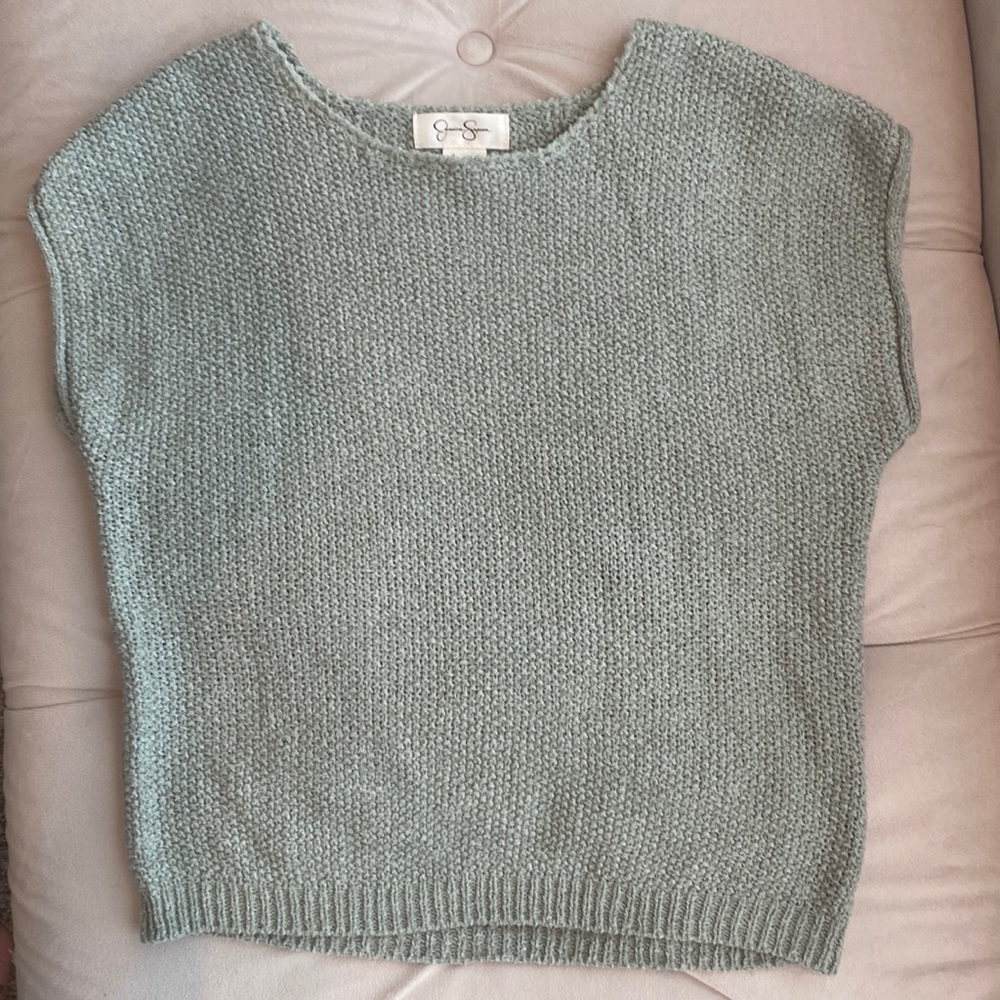 Spring light green sleeveless sweater top